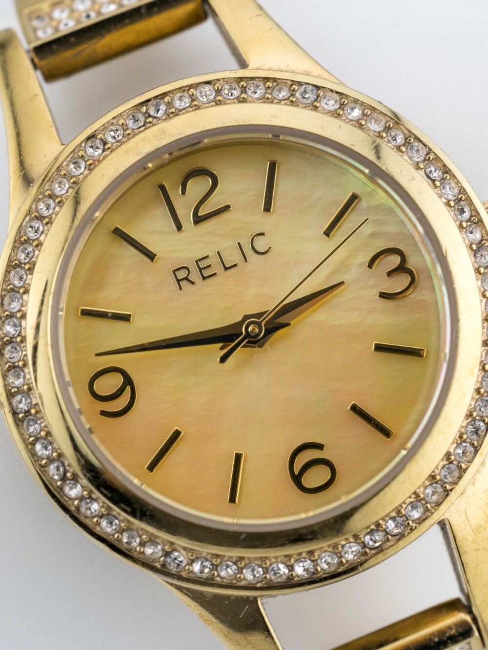 Relic ZR34162 Three-Hand Quartz Analog Women's Watch New Battery - Picture 2 of 9